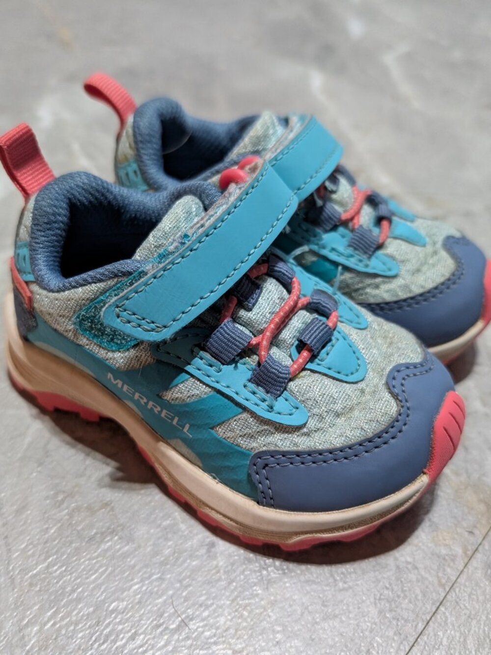 5T Turquoise/Coral Merrell Moab Speed 2 Low A/C Jr. Waterproof Hiking Shoes